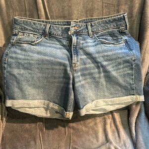 Old Navy WOW shorts